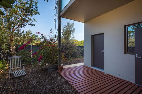 Rolling Waves 3 - eAccommodation 3