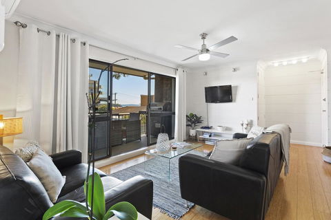 Ronald Ave, Bahia, Unit 02, 47 - eAccommodation 1