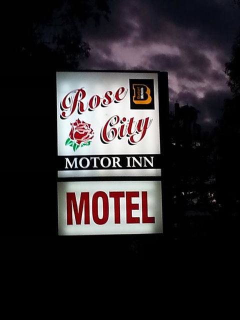 Rose City Motor Inn - eAccommodation 3