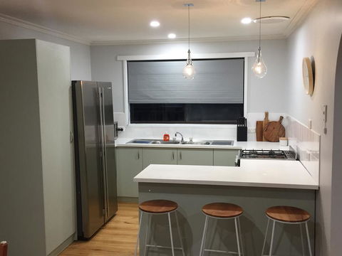 Rosebud Holiday Retreat - 700m To The Beach - eAccommodation 2