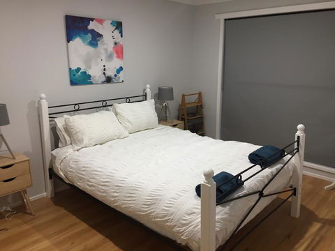 Rosebud Holiday Retreat - 700m To The Beach - eAccommodation 3