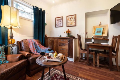 Roses Of Daylesford - Convent View - eAccommodation 0