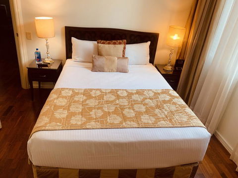 Royal Albert Hotel - eAccommodation 3