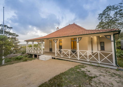 Royal National Park Cottages - eAccommodation 0