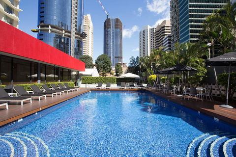 Royal On The Park - eAccommodation 0