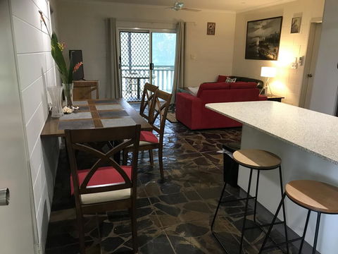 Royal Palm Cottage, Entire Two Bedroom 2 Bathroom House With Pool - eAccommodation 1