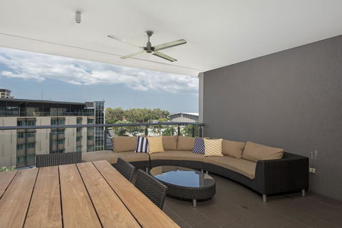 Saltwater Suites - 1,2 & 3 Bed Waterfront Apartments - eAccommodation 3