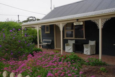 Schoolhouse Cottage American River - eAccommodation 2
