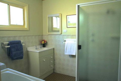 Schoolhouse Cottage American River - eAccommodation 0