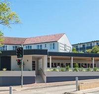 Seabreeze Hotel - eAccommodation