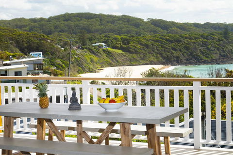 Seal Rocks Beach House ....Sugarloaf - eAccommodation 2