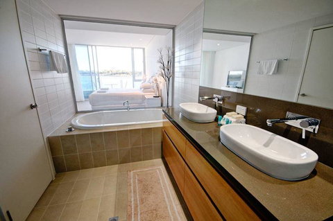 Seapoint 102 - eAccommodation 0