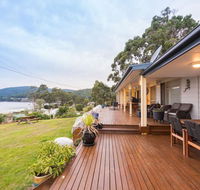 Seaview Family Retreat - eAccommodation