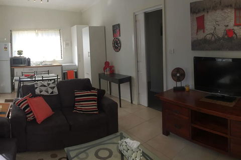 Self-contained Private 2 Bedroom Apartment - eAccommodation 1