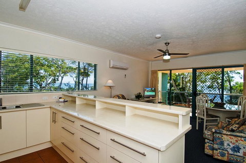 Shelly Bay Resort - eAccommodation 2