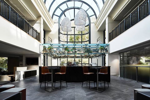 Sheraton Grand Sydney Hyde Park - eAccommodation 0