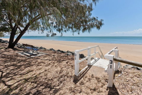 Silver Sands Apartments - eAccommodation 3