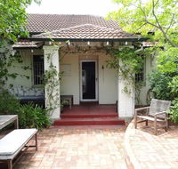 Soloman Street Cottage - eAccommodation