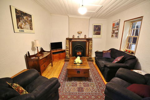 Stonewall Cottage - eAccommodation 2