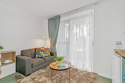 Studio 38 On The Terrace - eAccommodation 2