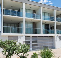 Stunning surfside apartment - Boyd St Woorim - eAccommodation