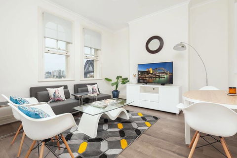 STUNNING SYDNEY HOME 8 - eAccommodation 3