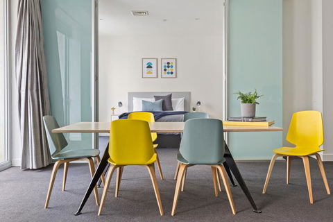 Stunning, Central Huge CBD Pad, Free WiFi, Netflix - eAccommodation 0