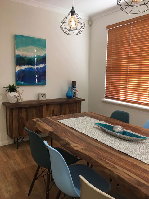 Stylish North Perth On Cafe Strip - eAccommodation 3