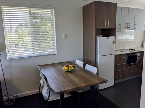Superb 2 BR Apartment Minutes To CBD- Cen8 - eAccommodation 2