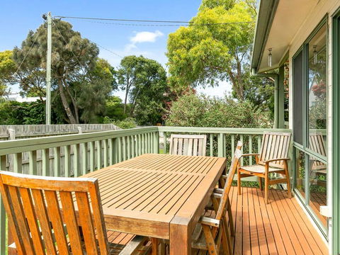 Surf Rest'n Bay - eAccommodation 1