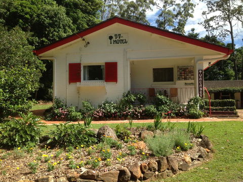 Tall Trees Motel Mountain Retreat - eAccommodation 3