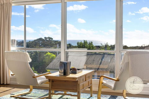 TASSIE SEASIDE SERENITY - L'Abode Accommodation - eAccommodation 2