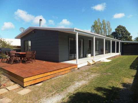 TERRIFIC ON TAMARA CRESCENT - eAccommodation 0