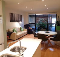 The Artisan - 3BR House In The City - eAccommodation