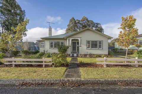 Tarraleah Estate - eAccommodation 11