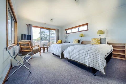 Ulverstone Boutique Accomodation - eAccommodation 35