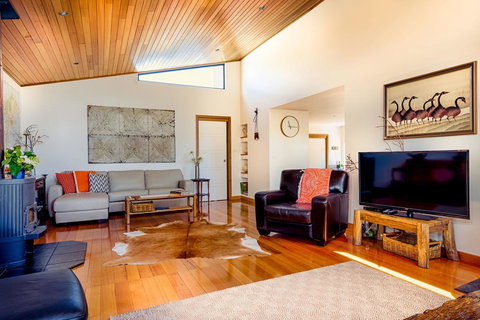 Ulverstone Boutique Accomodation - eAccommodation 43