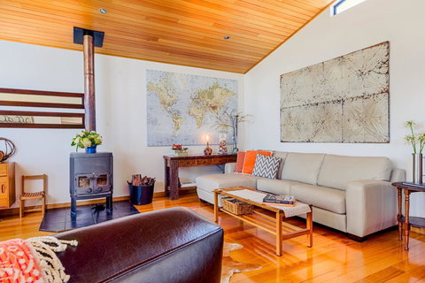 Ulverstone Boutique Accomodation - eAccommodation 10