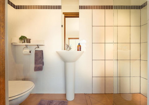 Ulverstone Boutique Accomodation - eAccommodation 32