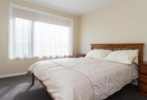 Catherine Lodge Farm Gate Cottages - eAccommodation 10