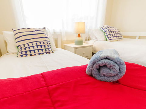 Catherine Lodge Farm Gate Cottages - eAccommodation 14