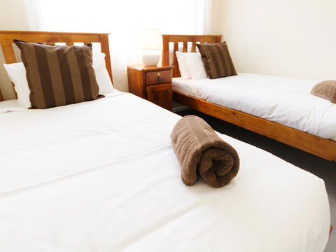 Catherine Lodge Farm Gate Cottages - eAccommodation 2