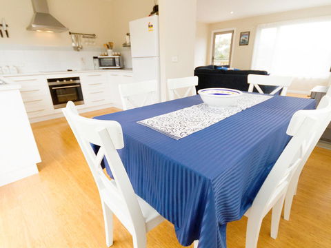 Catherine Lodge Farm Gate Cottages - eAccommodation 18