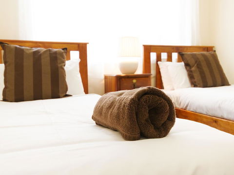 Catherine Lodge Farm Gate Cottages - eAccommodation 0