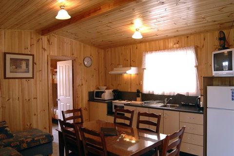 Captain Cook Holiday Park - eAccommodation 14