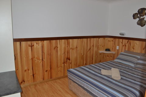 Captain Cook Holiday Park - eAccommodation 19