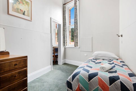 Empire Hotel Queenstown - eAccommodation 12