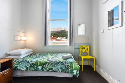 Empire Hotel Queenstown - eAccommodation 8