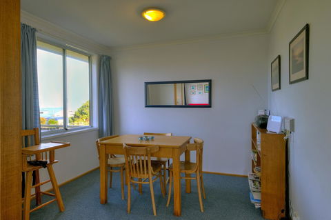 Ar Lan Y Mor - eAccommodation 7