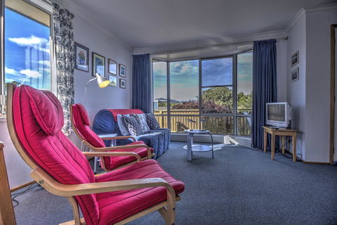 Ar Lan Y Mor - eAccommodation 0